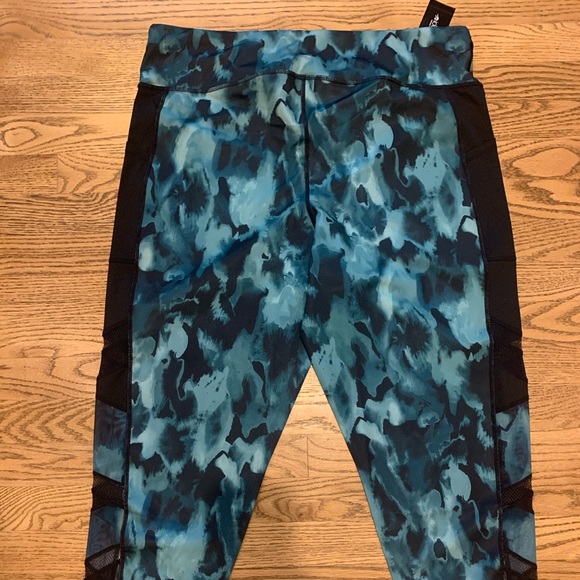 Ideology  high waisted leggings with pockets. Size XXL - Picture 2 of 9